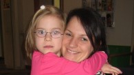 Julcia will stay in the hospital until mid-December; lucky that there is Caroline, Julcia’s best friend